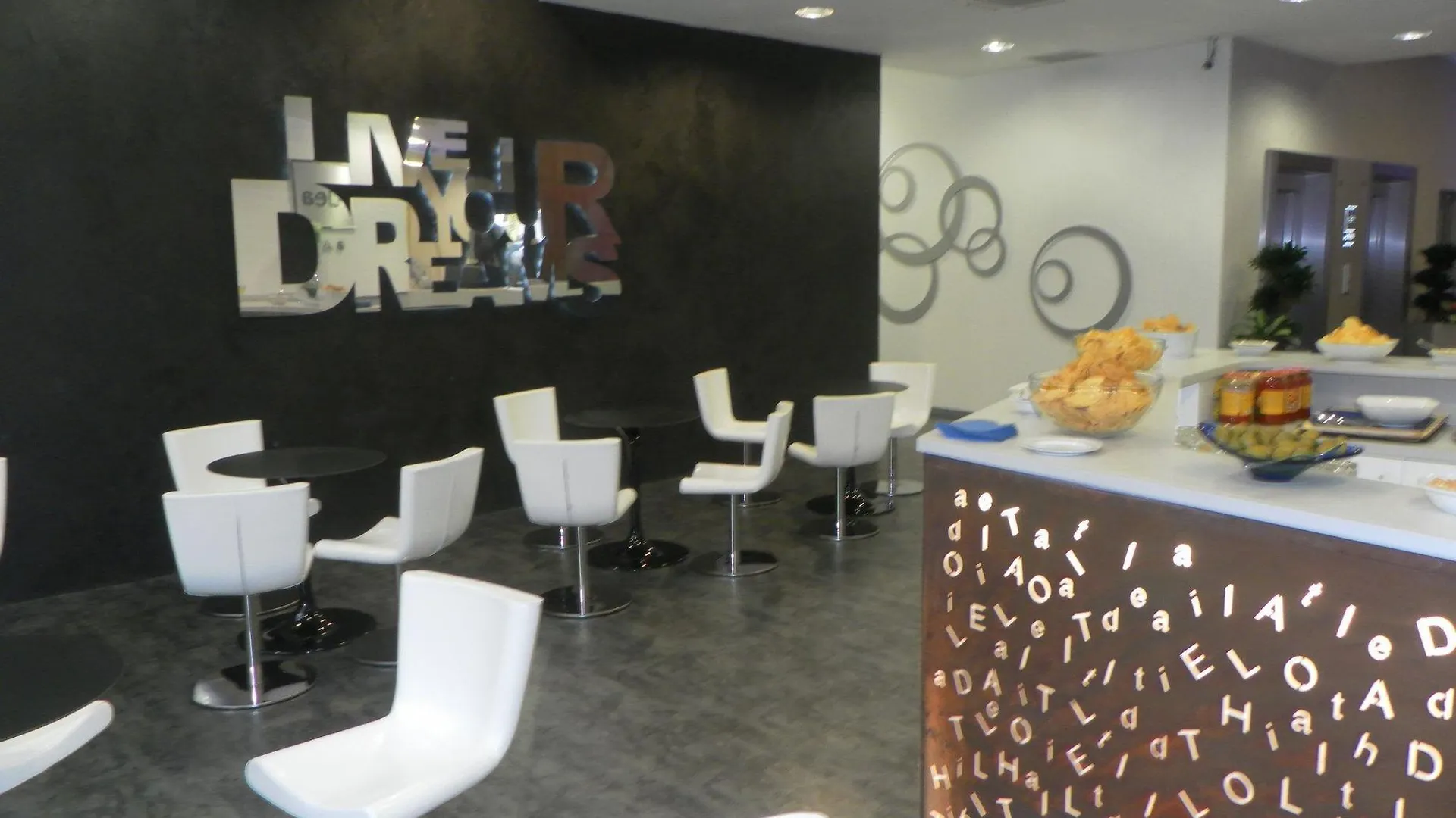 Ih Hotels Milano Lorenteggio 4*, Milan Italy