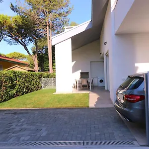 Lisa Villa Bibione