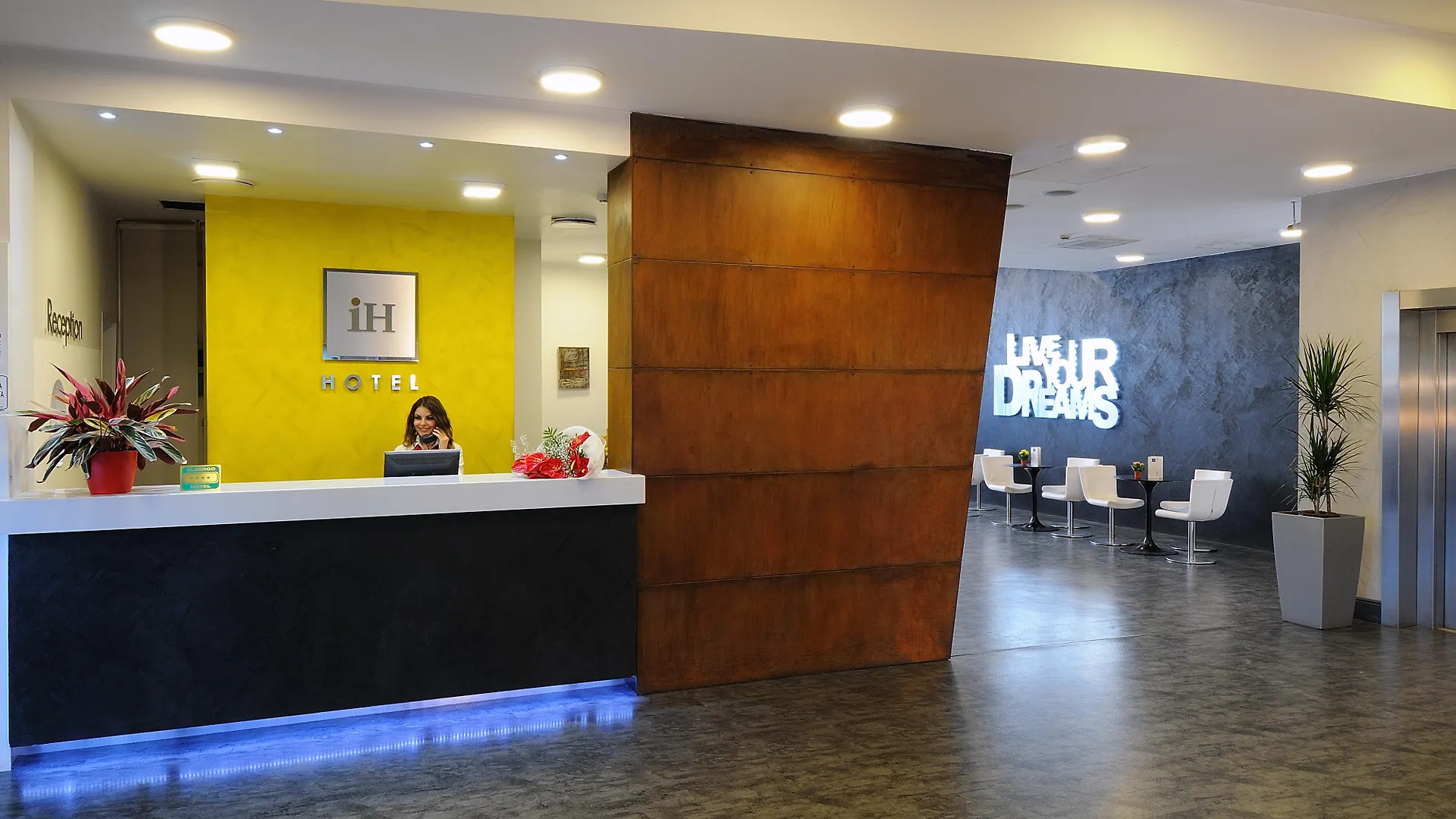 ****  Ih Hotels Milano Lorenteggio Italy
