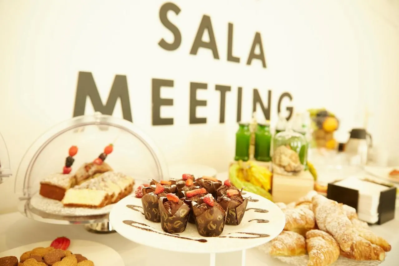 iH Hotels Milano Lorenteggio 4*, Milaan
