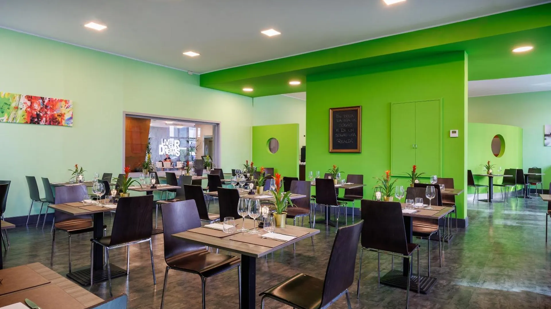 Ih Hotels Milano Lorenteggio 4*, Milan Italy